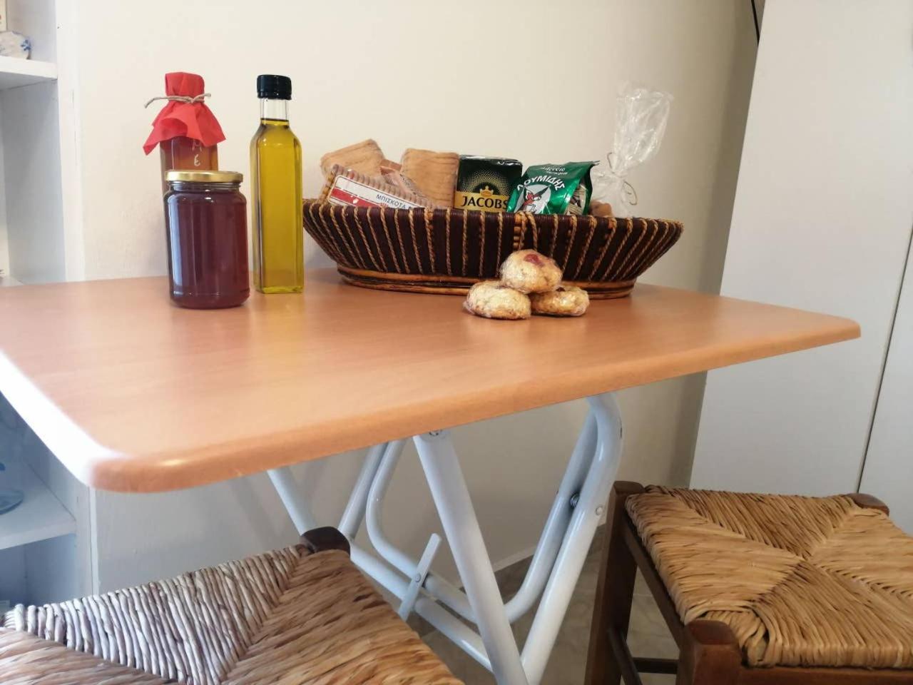 Rodomelo Cute Studio 1 Leonídion Exteriör bild